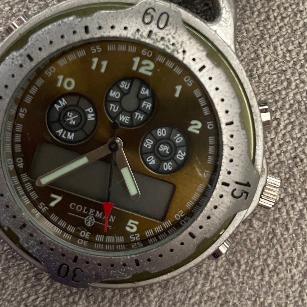 Coleman Watch on Carabiner Ring Stainless Steel. A - Picture 5 of 8